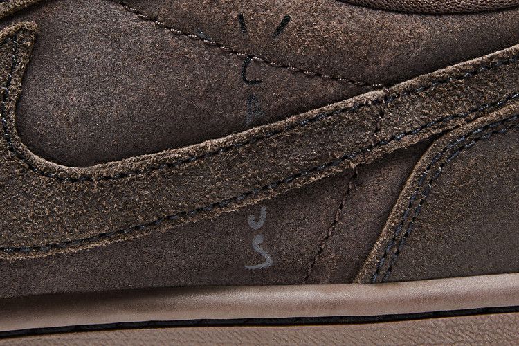Travis Scott x Air Jordan 1 Low OG Velvet Brown