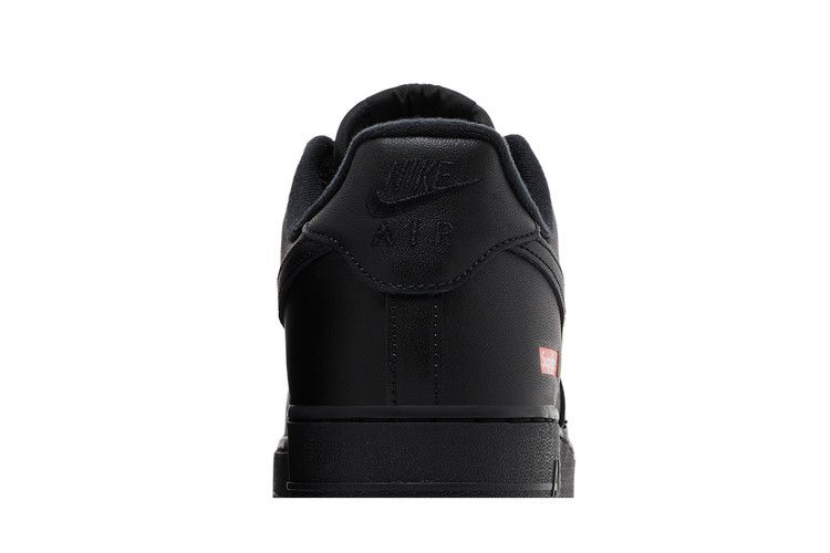 Nike Air Force 1 Low Supreme Black